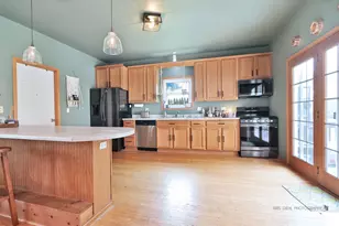600 Meadow Ln, Winthrop Harbor, IL 60096 - Photo 7