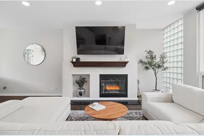 660 N Peoria Street #6S, Chicago, IL 60642 - Photo 7