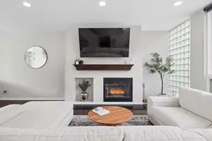 660 N Peoria St, Chicago, IL 60642 - Photo 7