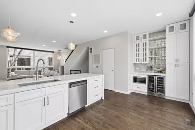 660 N Peoria Street #6S, Chicago, IL 60642 - Photo 11