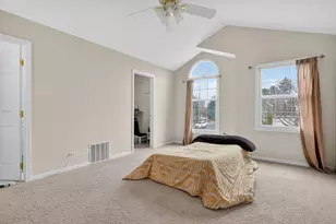 126 N Drew Ct, Palatine, IL 60067 - Photo 13