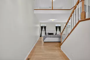 126 N Drew Ct, Palatine, IL 60067 - Photo 3