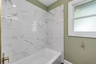 241 S Riverside Dr, Villa Park, IL 60181 - Photo 21