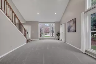 1355 Beckett Ln, Schaumburg, IL 60173 - Photo 7
