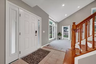 1355 Beckett Ln, Schaumburg, IL 60173 - Photo 5