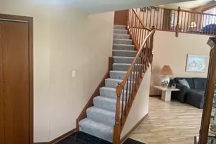 1767 Pebble Beach Dr, Hoffman Estates, IL 60169 - Photo 9