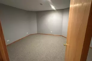 1767 Pebble Beach Dr, Hoffman Estates, IL 60169 - Photo 35