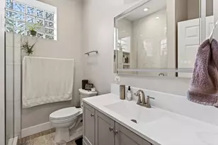 1715 W Balmoral Ave, Chicago, IL 60640 - Photo 21