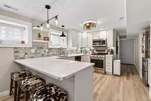 1715 W Balmoral Ave, Chicago, IL 60640 - Photo 29