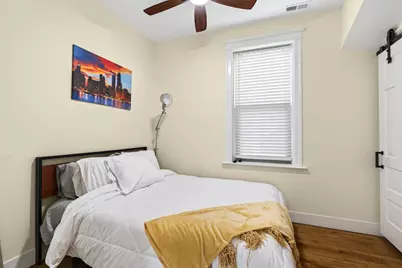 1715 W Balmoral Avenue, Chicago, IL 60640 - Photo 9
