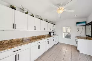 2019 E Avon Ln, Arlington Heights, IL 60004 - Photo 49