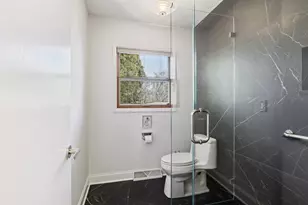 2019 E Avon Ln, Arlington Heights, IL 60004 - Photo 21