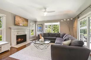 348 E Woodland Rd, Lake Bluff, IL 60044 - Photo 9
