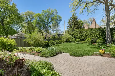348 E Woodland Road, Lake Bluff, IL 60044 - Photo 25