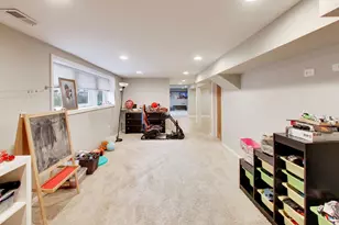 274 N Oak St, Elmhurst, IL 60126 - Photo 25
