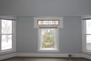1111 Garfield Ave, Aurora, IL 60506 - Photo 9