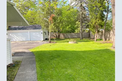 1111 Garfield Avenue #B, Aurora, IL 60506 - Photo 5