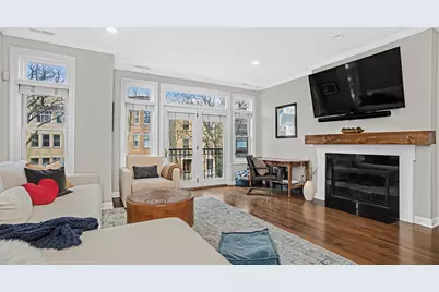 1131 W Wolfram Street #2, Chicago, IL 60657 - Photo 3