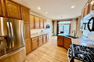 1118 Beachwood Ct, Antioch, IL 60002 - Photo 7