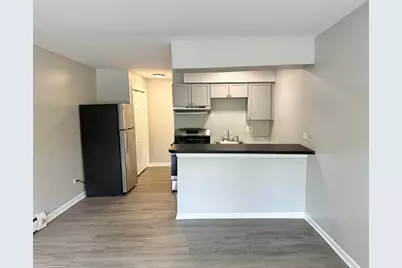 1940 Mark Avenue #11, Elgin, IL 60123 - Photo 5