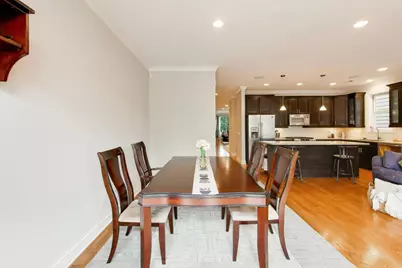 5404 W Leland Avenue, Chicago, IL 60630 - Photo 9