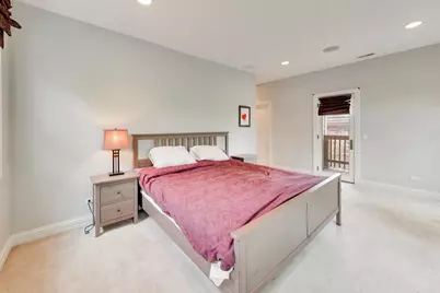 5404 W Leland Avenue, Chicago, IL 60630 - Photo 19