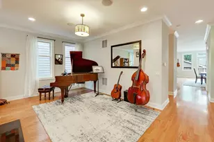 5404 W Leland Ave, Chicago, IL 60630 - Photo 5