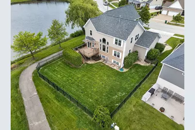 1711 Peyton Terrace, Shorewood, IL 60404 - Photo 9