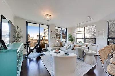 421 W Huron Street #604, Chicago, IL 60654 - Photo 3
