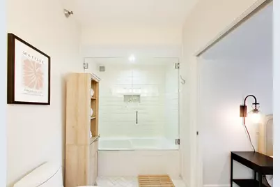 421 W Huron Street #604, Chicago, IL 60654 - Photo 9