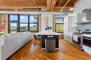1040 W Adams St, Chicago, IL 60607 - Photo 5