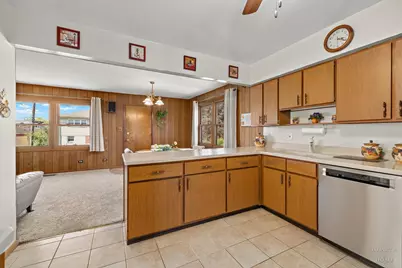 632 Polynesian Drive, Des Plaines, IL 60016 - Photo 7