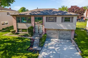 632 Polynesian Dr, Des Plaines, IL 60016 - Photo 31