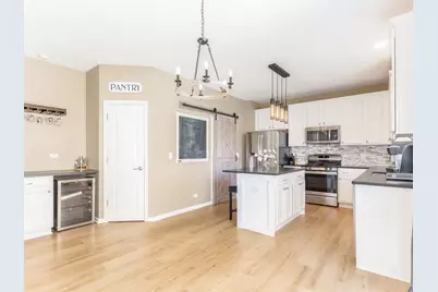 25018 Armstrong Lane, Plainfield, IL 60585 - Photo 3