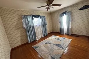 101 7th St, Mendota, IL 61342 - Photo 9