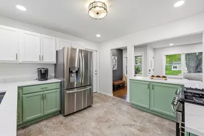 3314 Washington Street, McHenry, IL 60050 - Photo 9
