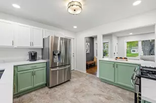 3314 Washington St, McHenry, IL 60050 - Photo 9