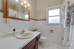 1027 St John St, Elgin, IL 60120 - Photo 17
