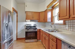 1027 St John St, Elgin, IL 60120 - Photo 3