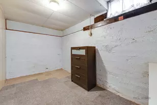 1027 St John St, Elgin, IL 60120 - Photo 23