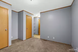 1101 Richard Rd, Elgin, IL 60123 - Photo 7