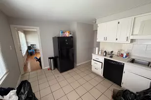 185 Pleasant Dr, Chicago Heights, IL 60411 - Photo 5
