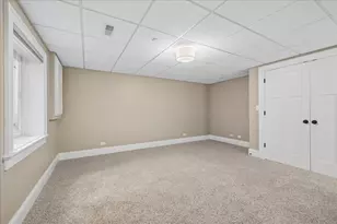 407 McKinley Ave, Libertyville, IL 60048 - Photo 27