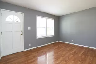 111 Elm Ln, Streamwood, IL 60107 - Photo 11