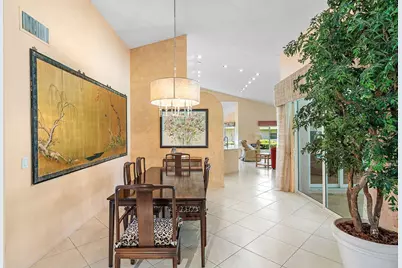 10215 Boca Woods Lane, Boca Raton, FL 33428 - Photo 11