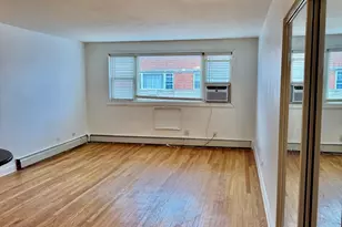 2401 W Balmoral Ave, Chicago, IL 60625 - Photo 5