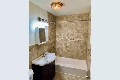 2401 W Balmoral Avenue #3D, Chicago, IL 60625 - Photo 3