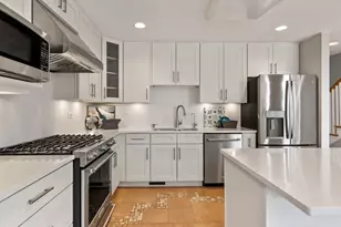 5133 Carol St, Skokie, IL 60077 - Photo 17