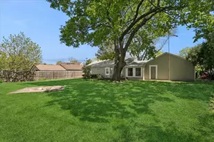 19762 W West Shore Dr, Mundelein, IL 60060 - Photo 19