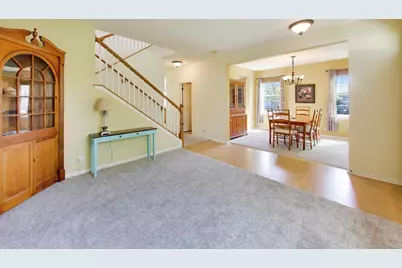 615 Paris Avenue, Oswego, IL 60543 - Photo 5